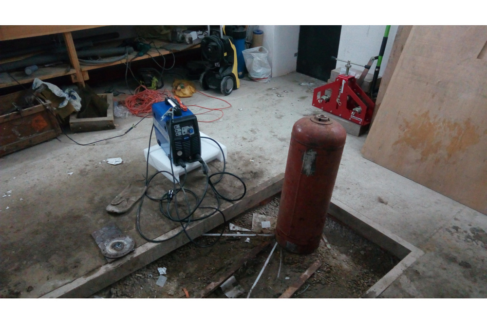 Синергетический инверторный сварочный полуавтомат AuroraPRO SPEEDWAY 175 (MIG/MAG+MMA+TIG lift) 10038