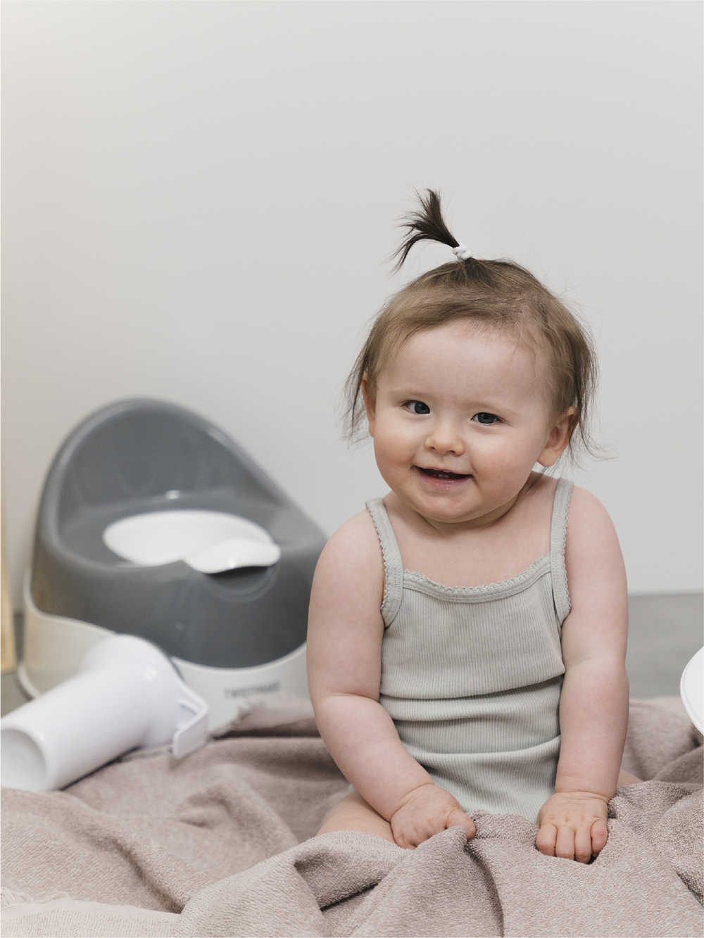 Горшок Twistshake (Potty). Пастельный серый (Pastel Grey)