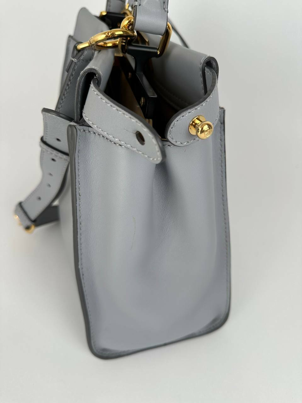 Сумка Fendi Peekaboo medium