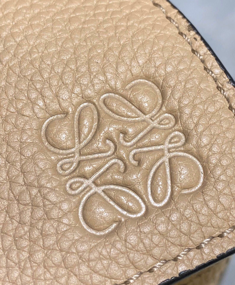 Loewe Puzzle 24 cm