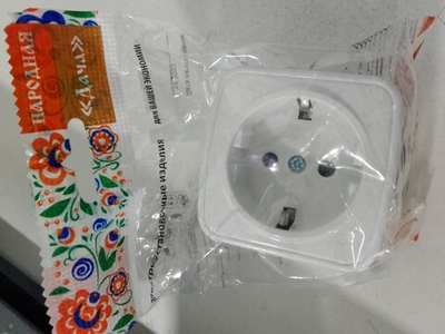 Розетка 1 местная с землей открытой установки IP20 16А, белая "Дача" Народная