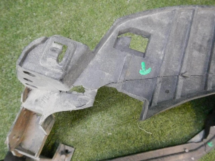 Кронштейн насадки глушителя BMW X5 G05 (18-23)