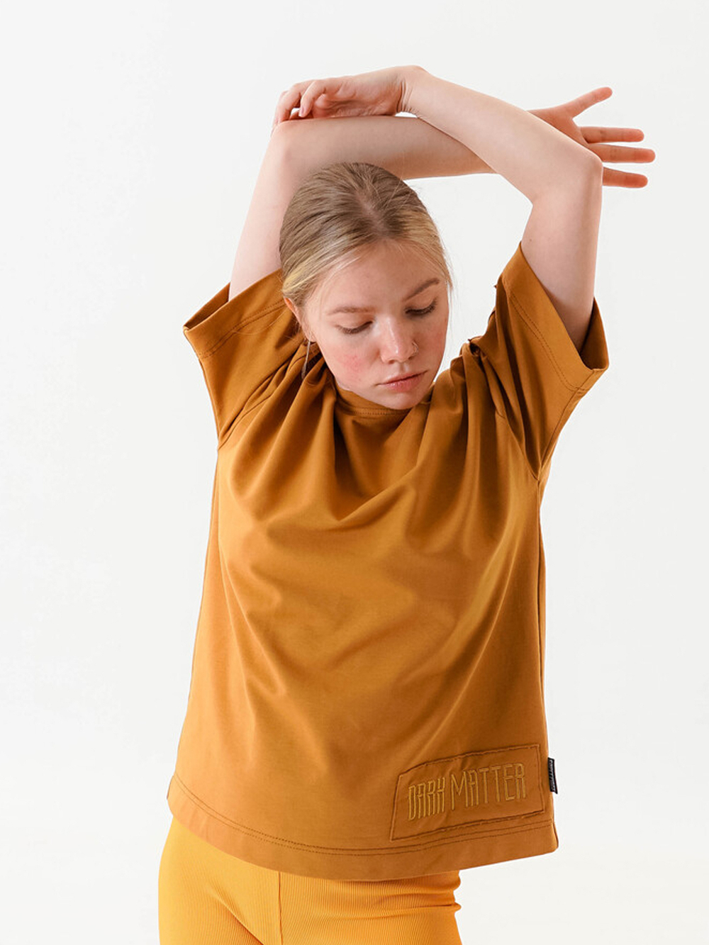 Andromeda by Vaarga футболка женская DARK MATTER CAPSULE (Кэмел)