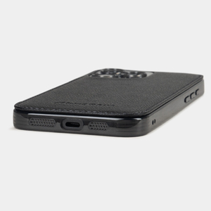 Чехол для iPhone 16 Pro Max из кожи сафьяно, черного цвета