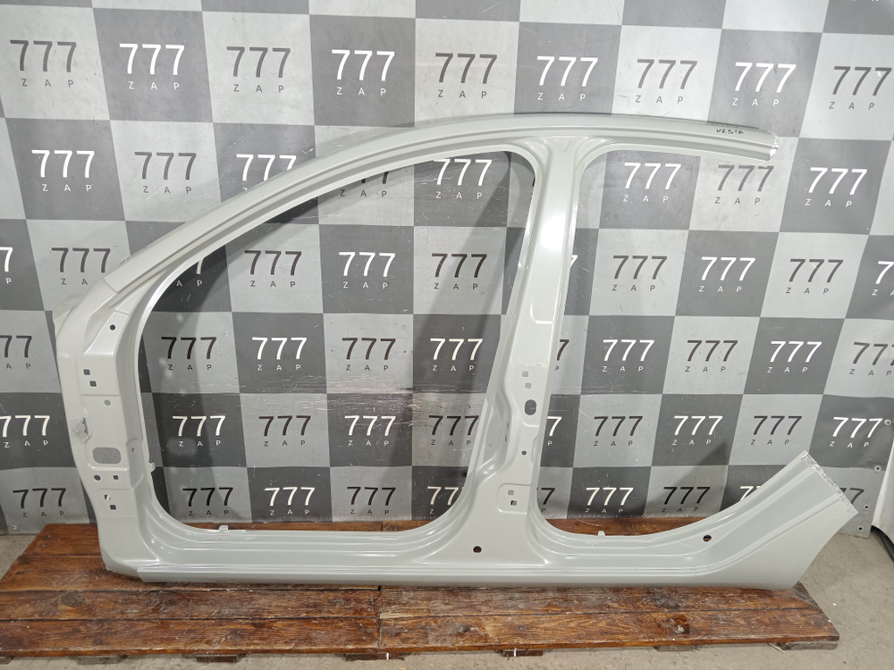 Боковина левая LADA Vesta SW 15-нв Новая Оригинал 8450102327