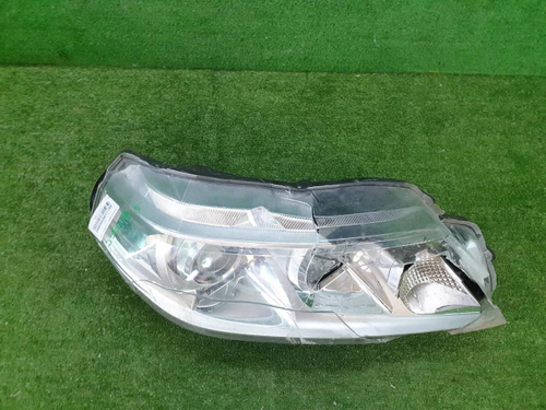 Битая Фара правая Suzuki Vitara 2 (2014-2019) галоген