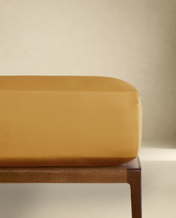 Zara Home - Атласная простыня с эластичной лентой, высота 30 см (вес 300 нитей), горчичный, 180х200х30 см