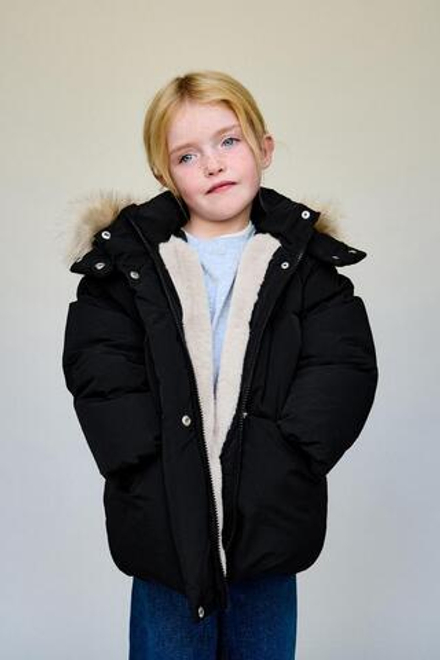 ZARA ПУХОВИК WATER REPELLENT С ОТСТЕГИВАЮЩИМСЯ МЕХОВЫМ КАПЮШОНОМ, ЧЕРНЫЙ