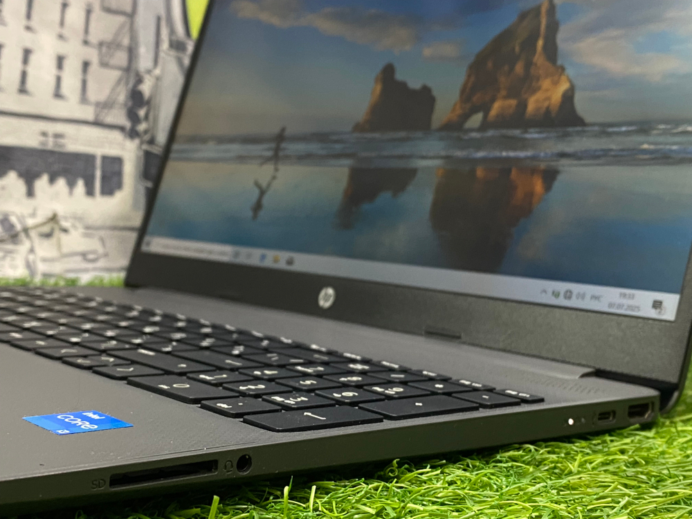 Ноутбук HP 15' i3 1115G4/8GB/256GB/ 15s-fq2062ur[3Y1S6EA]/Windows 10