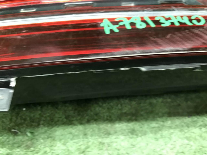 Фонарь левый внутренний Genesis GV80 (2020-2023)