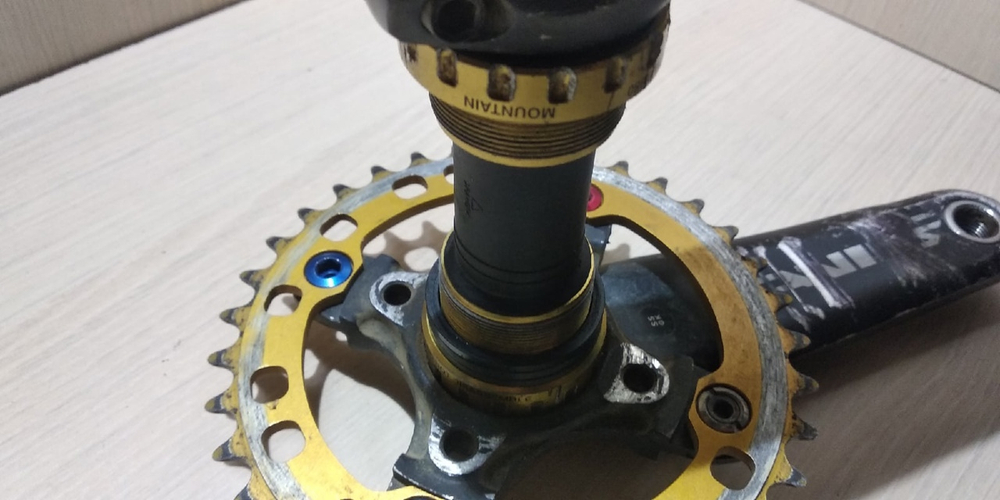 Система шатунов Shimano Saint FC-M815 165 мм плюс каретка