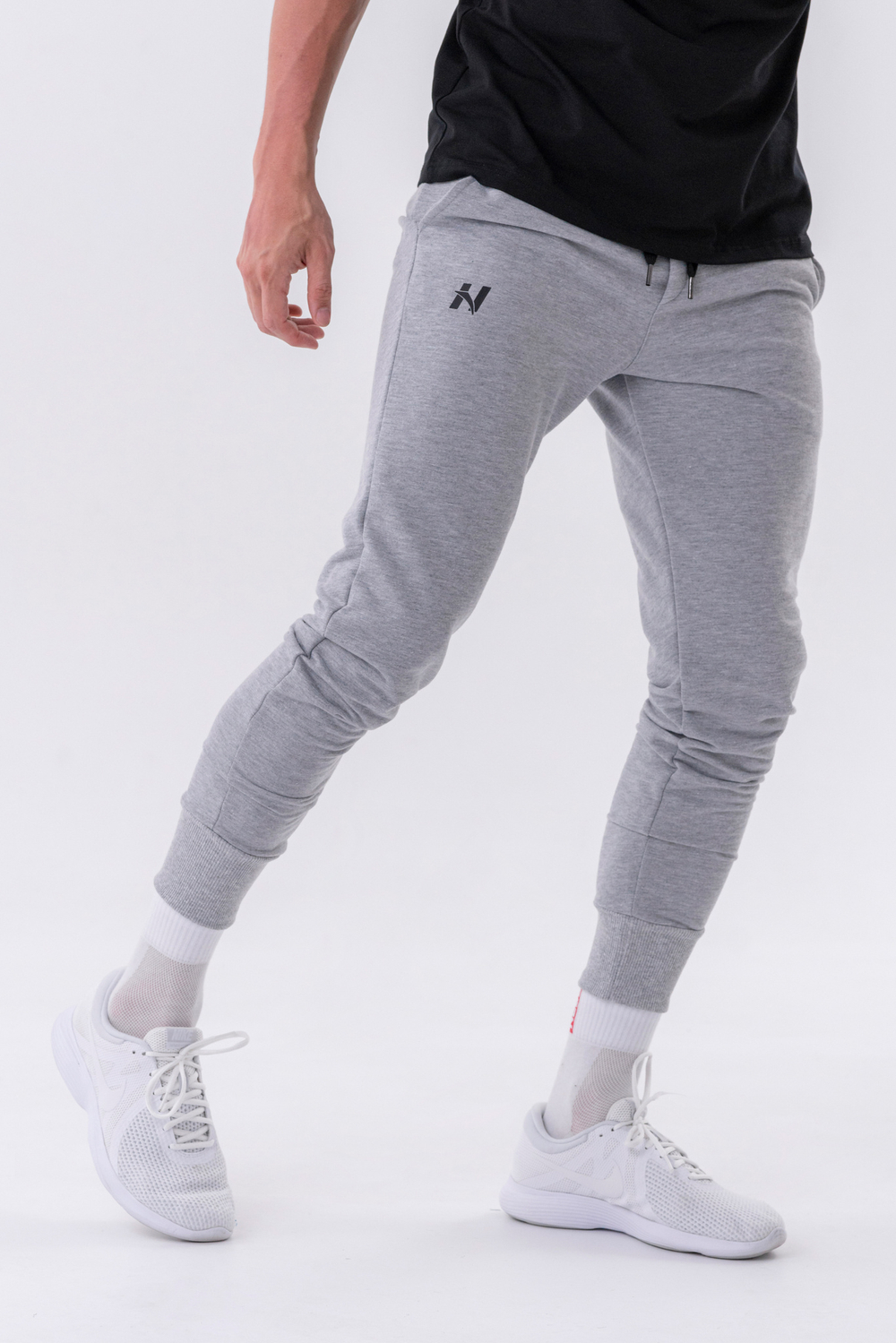 Мужские брюки Nebbia Slim sweatpants with side pockets “Reset” 321 L.grey