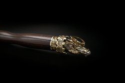 Ложка для обуви "Дракон с башней"