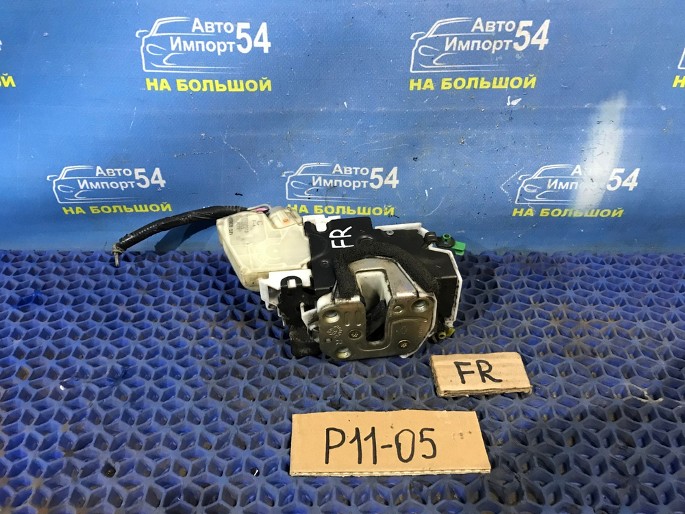 Замок двери передней правой NISSAN PRIMERA 1999