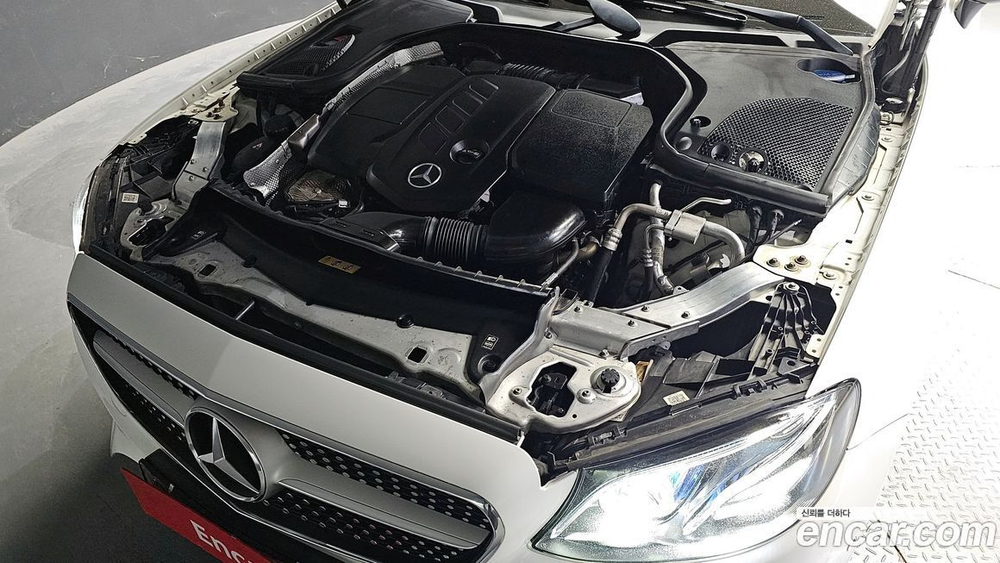 Mercedes-Benz E-Class W213 E220d Cabriolet (09.2020)