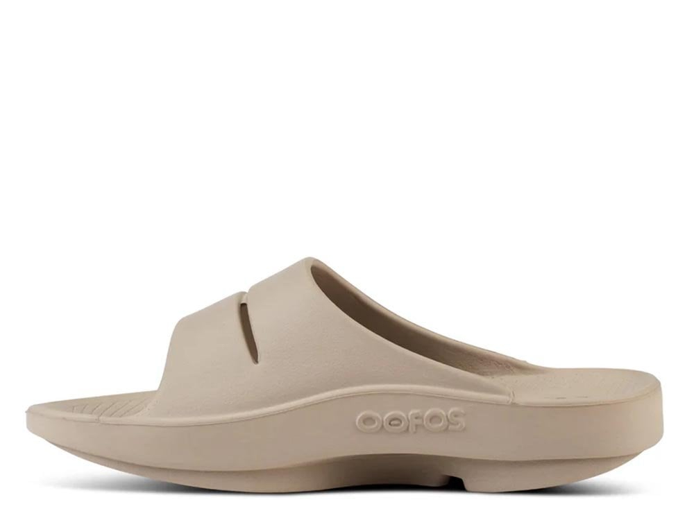 Шлёпанцы OOFOS OOAHH Nomad U Бежевые