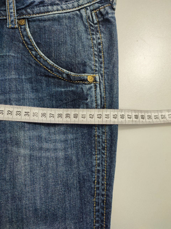 Джинсы Guess базовые 46 размер