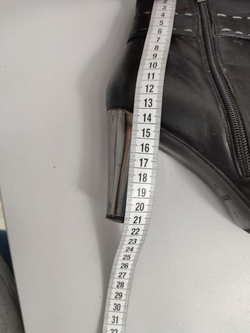 Полусапожки Belwest на каблуке 37 размер