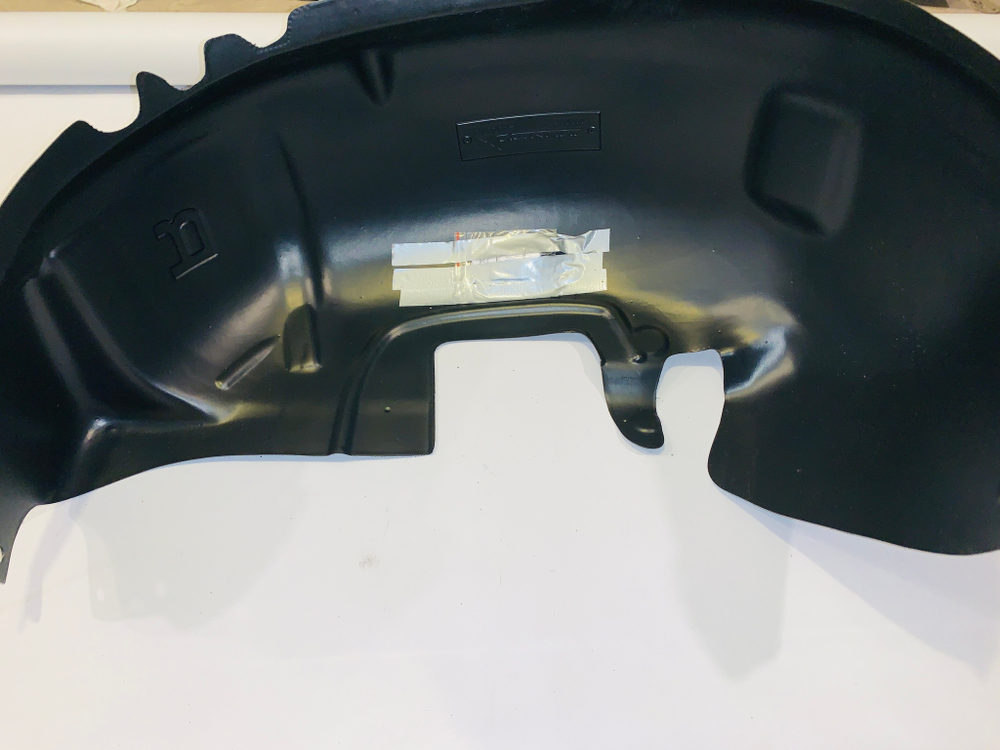 Локеры (подкрылки) Шевроле Нива Бертоне с 03.2009 по 2013г.в.. Установка Без сверления, на штатные места!