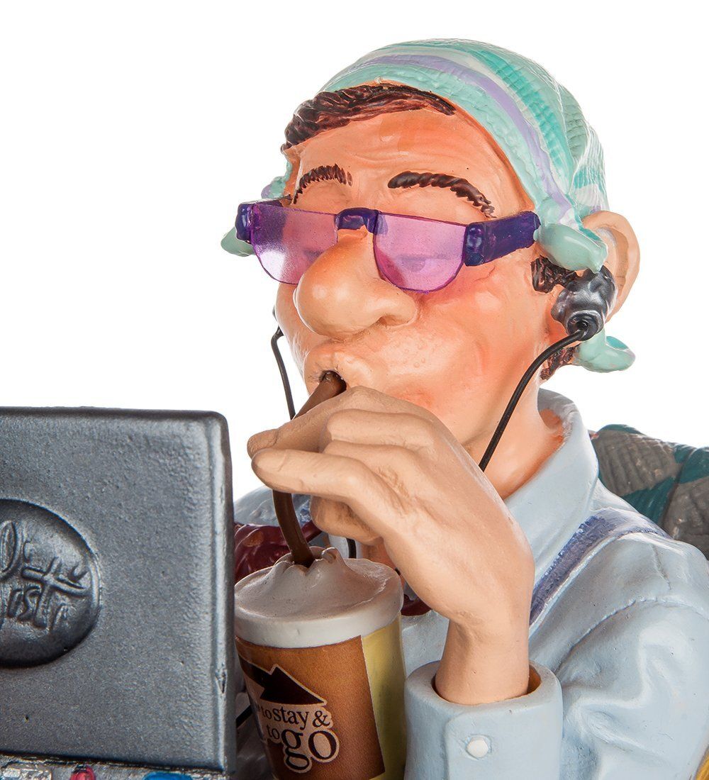 PRO-24 Статуэтка «Бизнесмен в выходной день» (Profisti.Parastone)