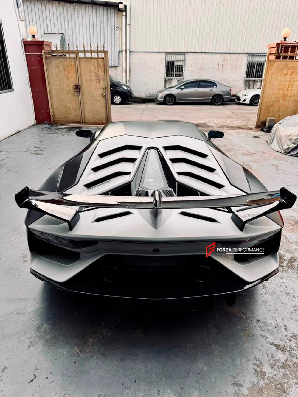 Обвес переделка в LP770 SVJ для LAMBORGHINI AVENTADOR LP700 / LP720 / LP750 Ламборгини