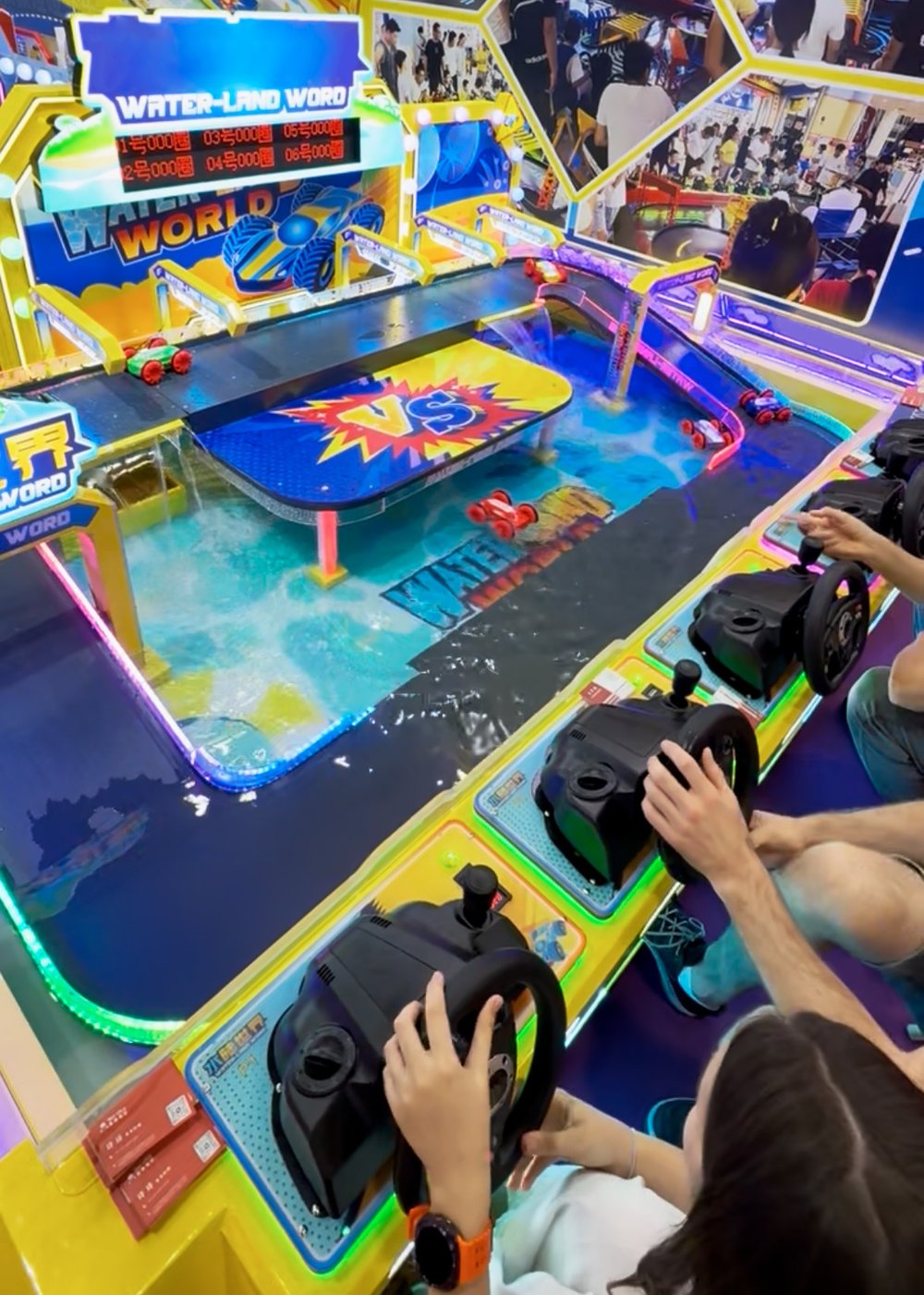 Игровой стол с гоночными машинками «Crazy Water Ride»