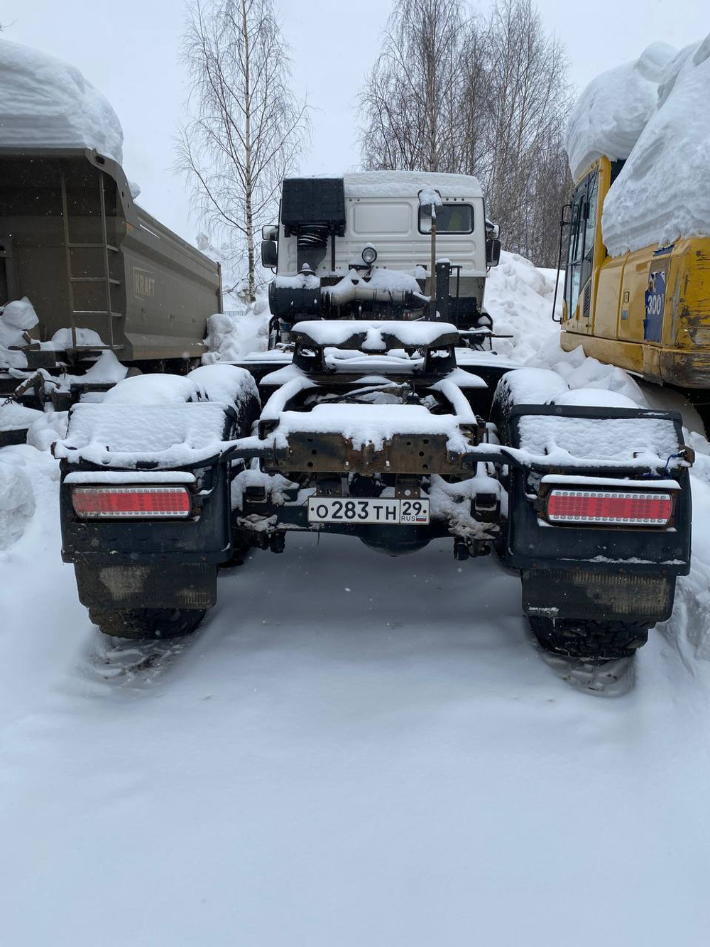 КамАЗ 53504 6x6 Седельный тягач 53504-50 (Дизельный, 11,8 л, 300 л.с., МТ)