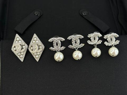Серьги CHANEL