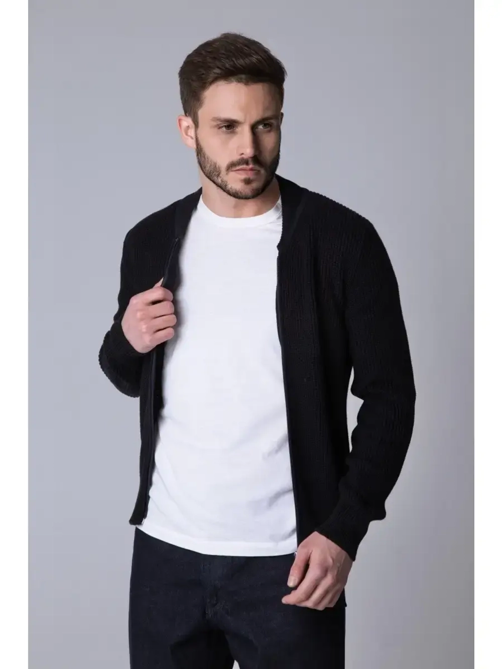 Кардиган вязаный