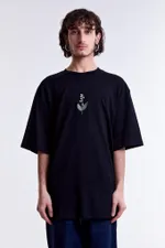 Футболка Гербарий Ландыш Черная