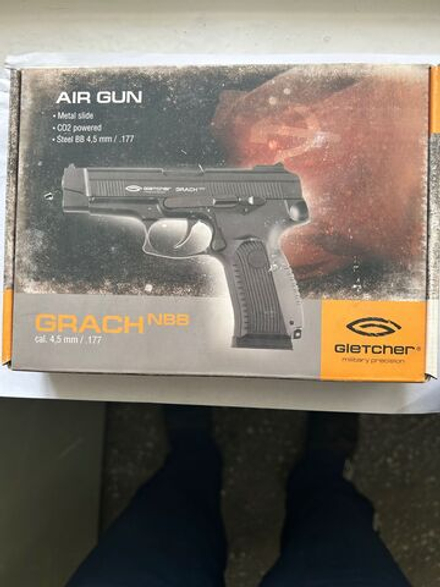 Пневматический пистолет GRACH