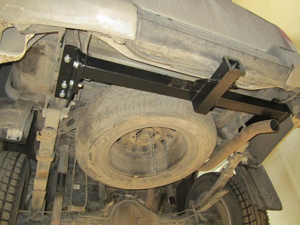 Фаркоп под квадрат для Toyota Hilux, JAC T6, Т8, Sollers ST6, с 2015 г., Бизон.FA 0971-E