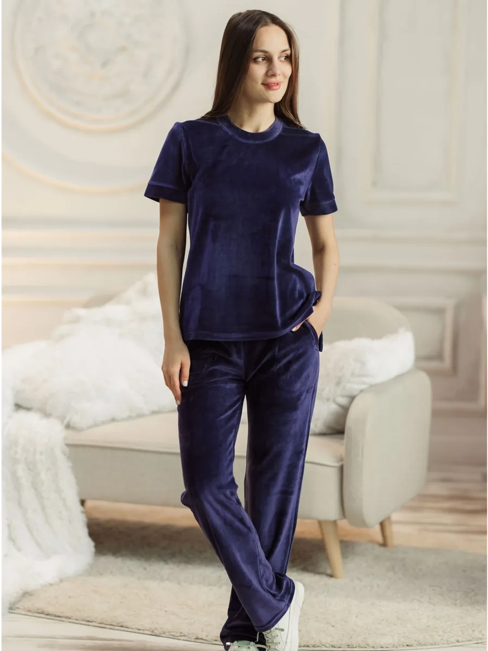 Костюм велюровый спортивный для дома