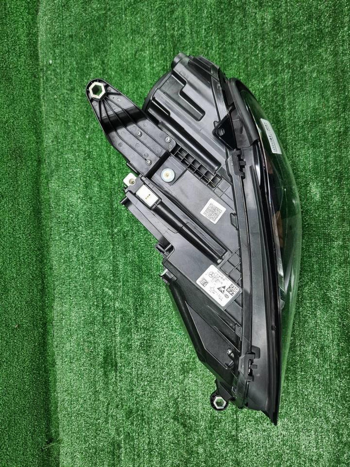 Фара левая Mercedes GLE V167 (18-24) Multibeam LED