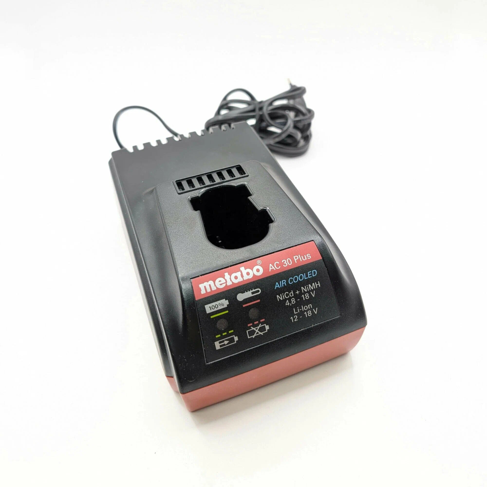 Зарядное устройство для аккумуляторов AC 30 Plus Metabo (627275000) ОРИГИНАЛ