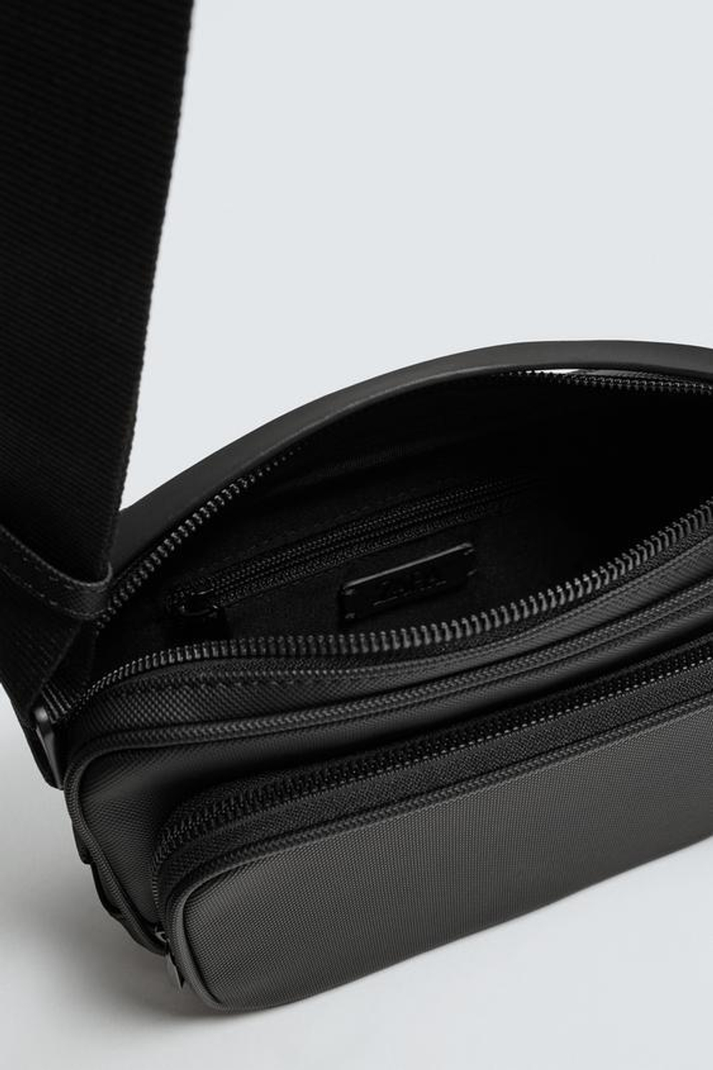 ZARA СУМКА С ПЛЕЧЕВЫМ РЕМНЕМ И ТЕКСТУРОЙ, ЧЕРНЫЙ