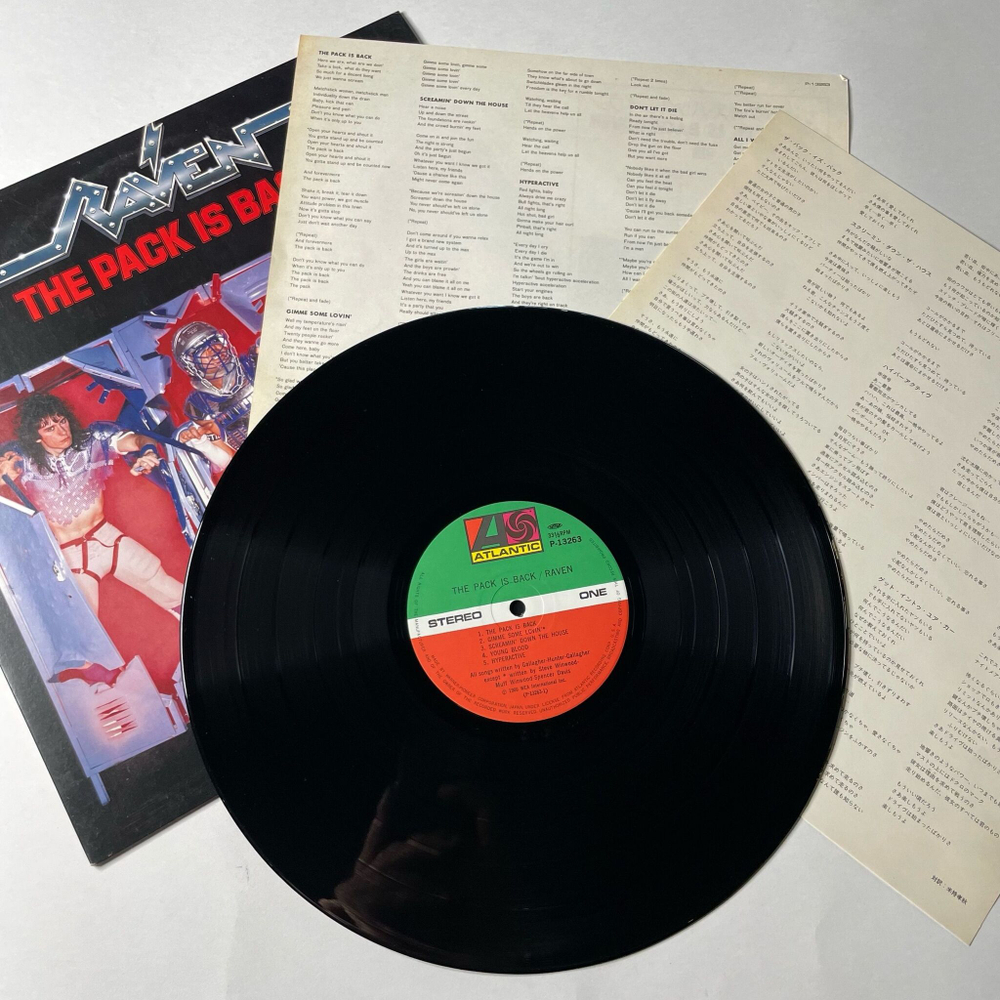 Винтажная виниловая пластинка LP Raven The Pack Is Back (Japan 1986) (No Obi)