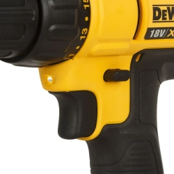 Дрель-шуруповерт DeWalt DCD771C2-QW