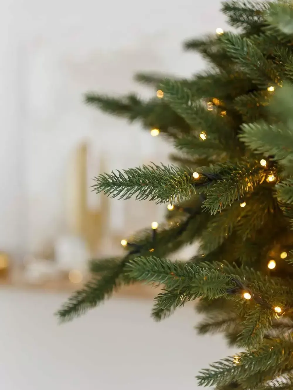 Елка на ножке «Торшер» с гирляндой встроенной (Литая хвоя) 210 см / 2,1 м