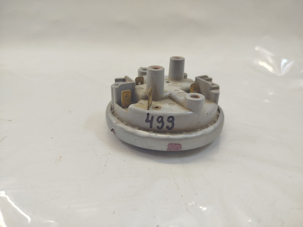 499 Датчик уровня воды (Прессостат) для стиральной машины Indesit Ariston PD4-770A 125/85 160/70 б/у