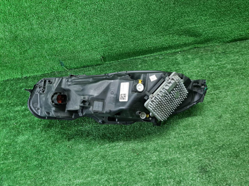 Фара правая Jaguar F-PACE (2020-н.в.) LED