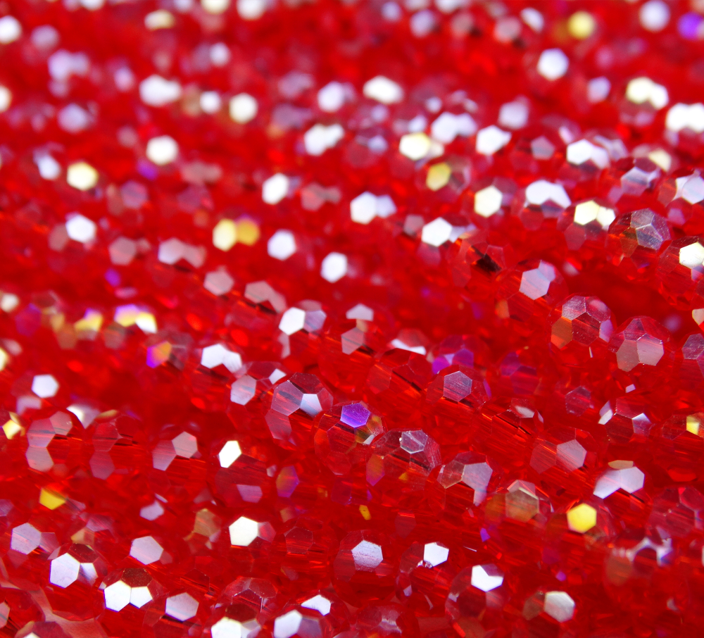 БШ008ДС4 Хрустальные бусины "32 грани", цвет: ярко-красный AB прозрачный, 4 мм, кол-во: 95-100 шт.