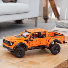 Конструктор LEGO Technic 42126 Ford F-150 Raptor