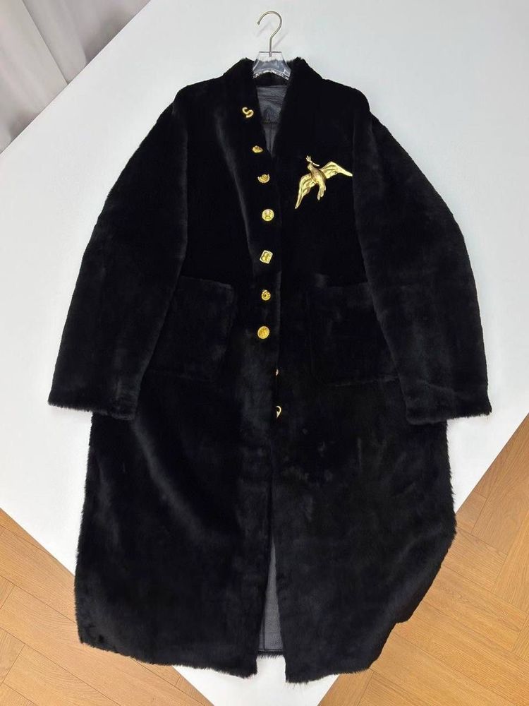 Футболка Schiaparelli