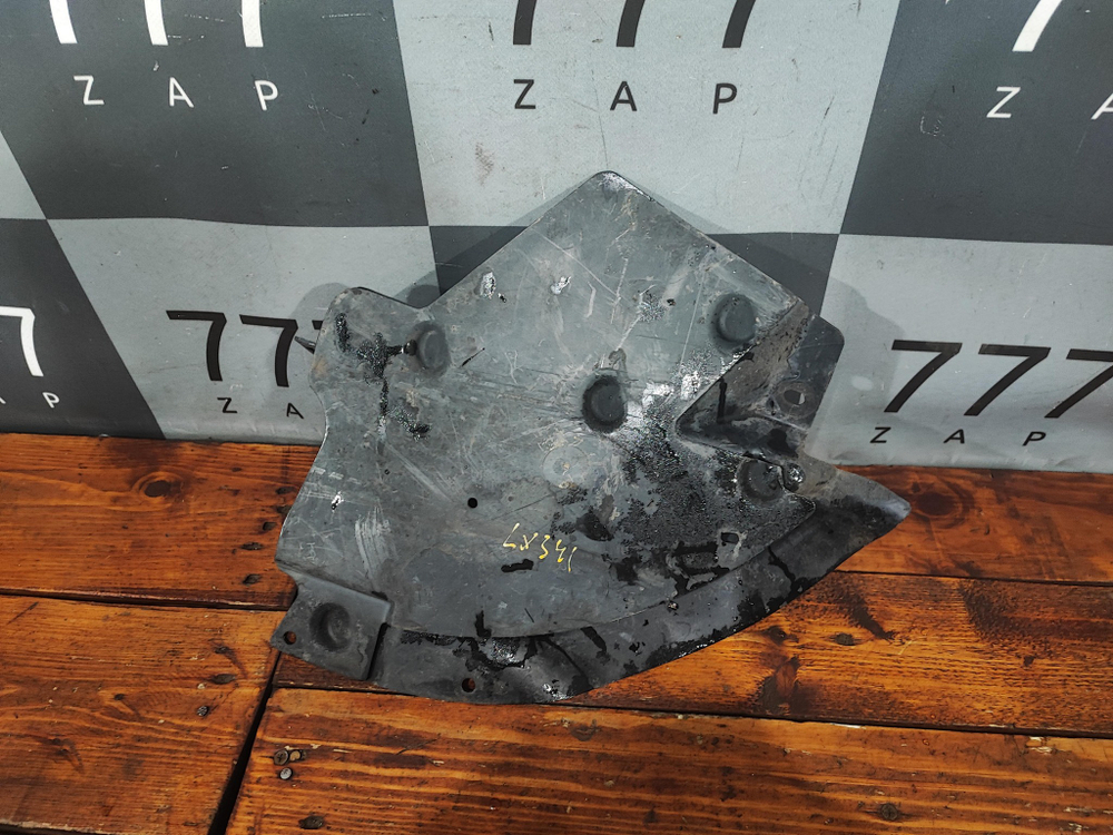 Защита двигателя воздуховод левый Sebring, Stratus 01-07 Б/У Оригинал 04878080A