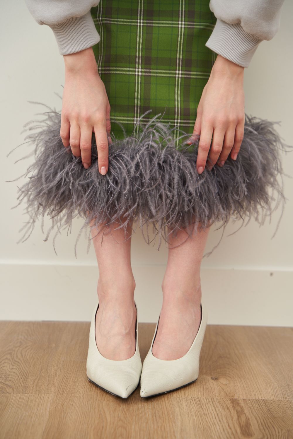 ЮБКА С ПЕРЬЯМИ ЯРКО-ЗЕЛЕНЫЙ|ШОКОЛАД|СЕРЫЙ