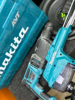 Отбойный молоток makita HM0871C