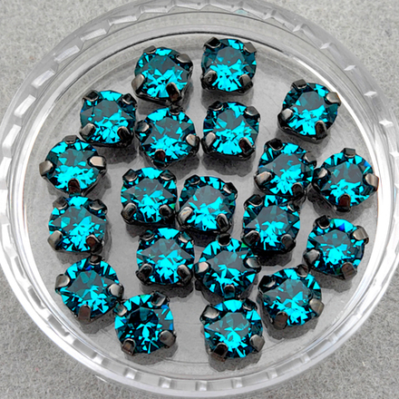 Шатоны Swarovski 1088 в оправах, цвет Голубой циркон/темная сталь (Blue Zircon/Gunmetal)