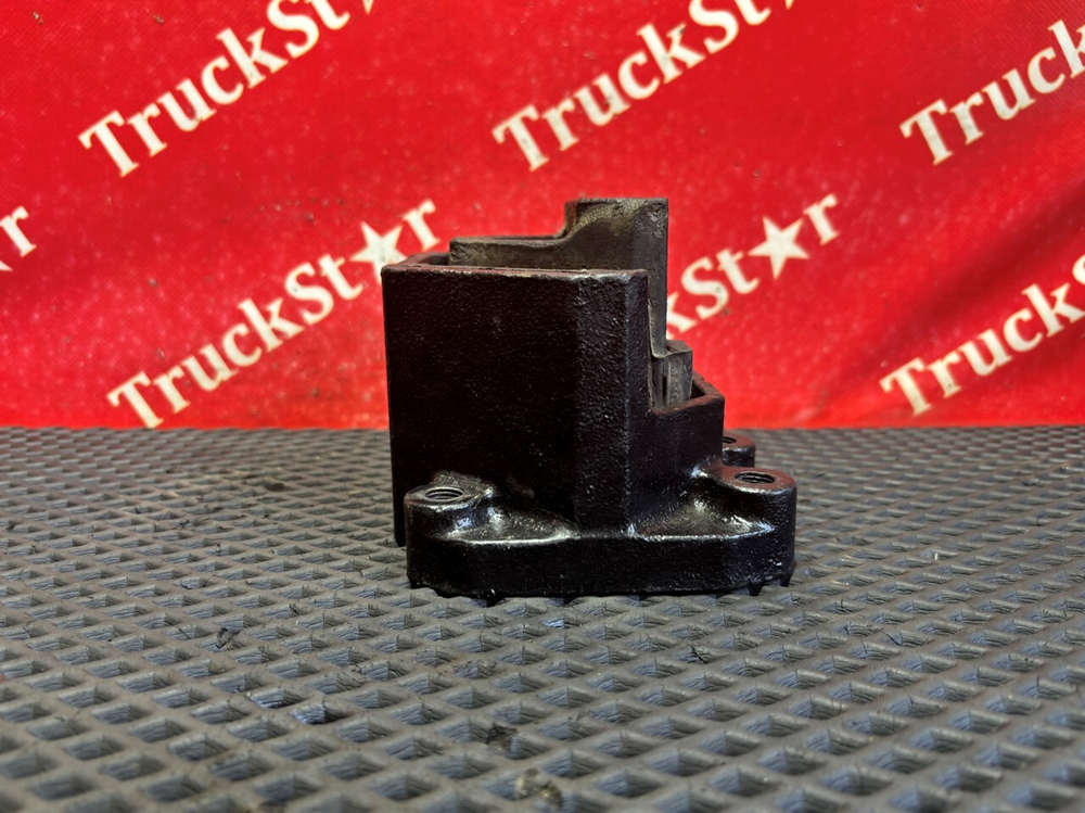 Подушка двигателя передняя 2023г