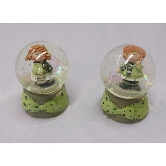 Комплект декоративных фигурок в стеклянном шаре "Дети"